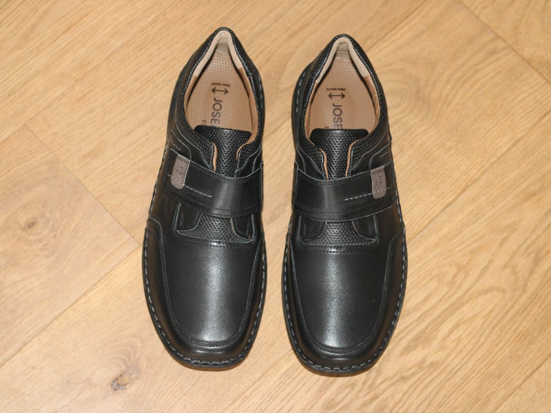 Chaussures en cuir noir avec scratch New Anvers