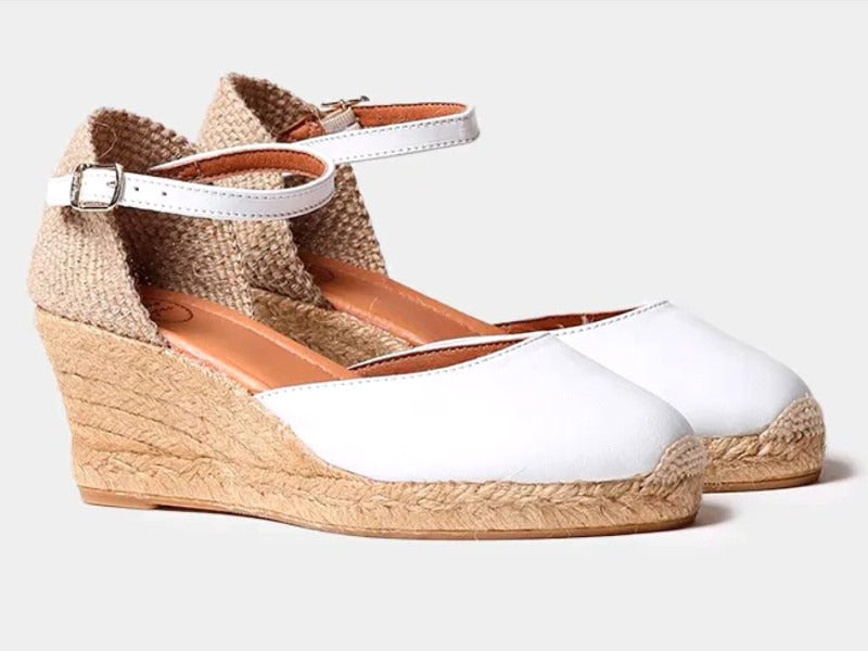 Espadrille fermée à talon compensé en cuir blanc Costa