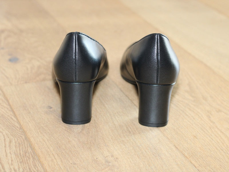 Escarpins Gabor en cuir noir
