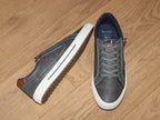 Chaussures sneakers gris de Mustang