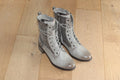 Bottines beige avec imprimé et petit talon Mustang