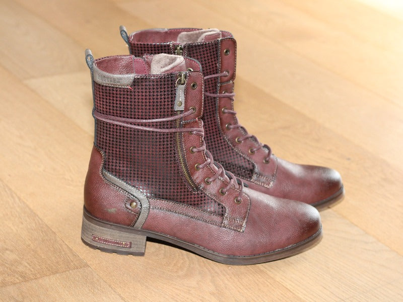 Bottines bordeaux avec imprimé et petit talon Mustang