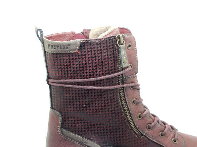 Bottines bordeaux avec imprimé et petit talon Mustang