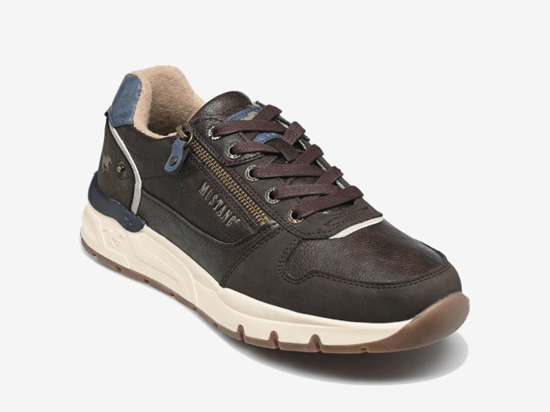 Chaussures basses sneakers marron de Mustang