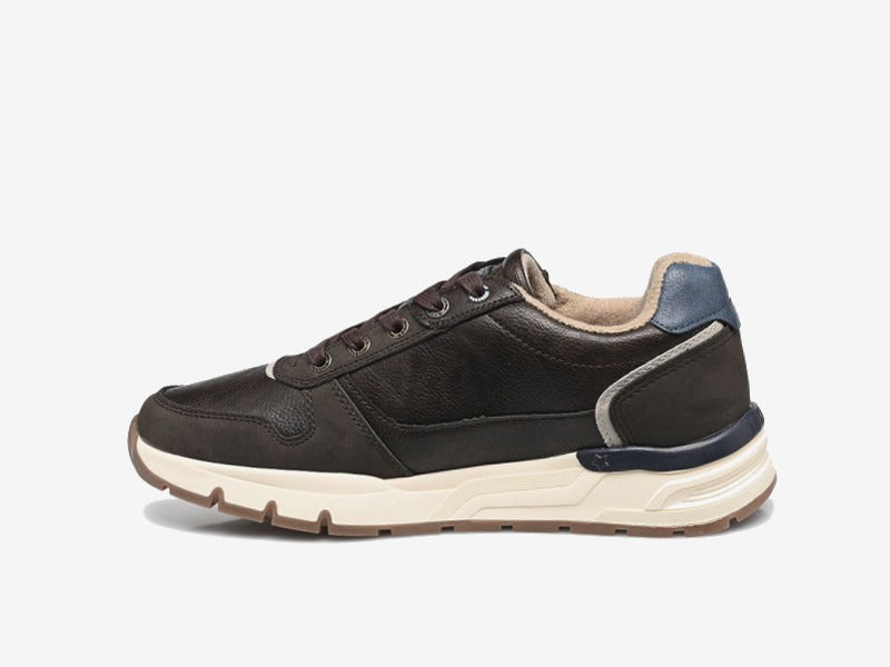 Chaussures basses sneakers marron de Mustang