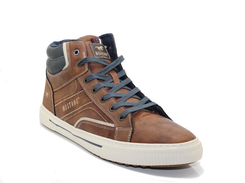 Baskets sneakers montants marron Mustang
