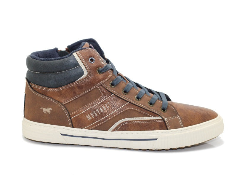 Baskets sneakers montants marron Mustang