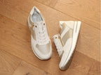 Baskets compensées beige et dorée 