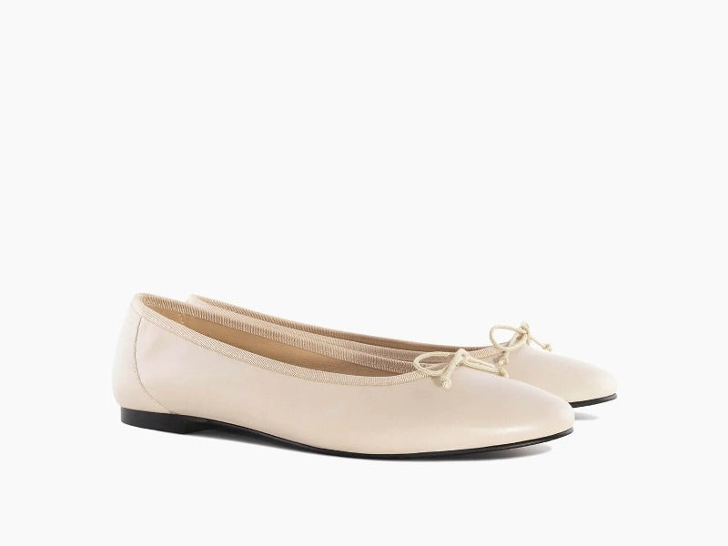 Ballerines classiques en cuir beige