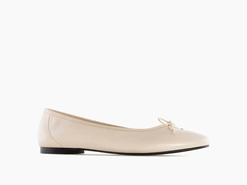 Ballerines classiques en cuir beige