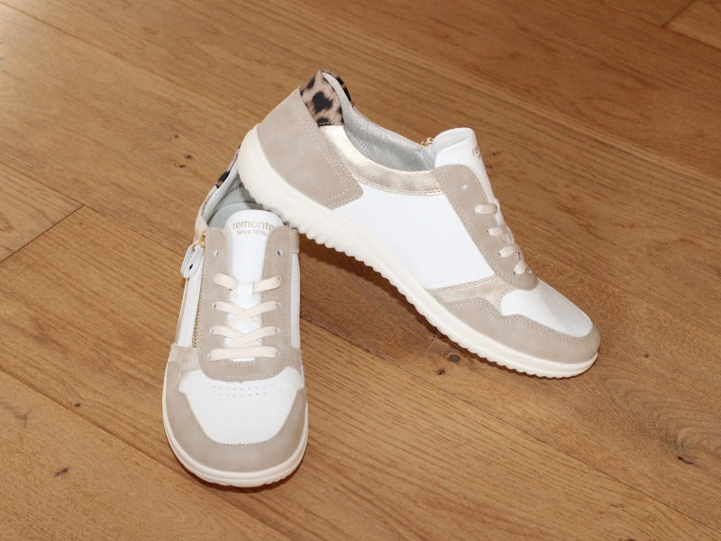 Sneakers en cuir blanc, beige et doré Ginger