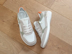 Sneakers en cuir beige et dorée Suzy