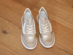Baskets compensées Remonte en stretch beige et or