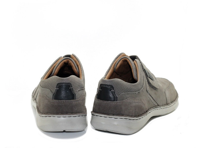 Chaussures en cuir gris avec large scratch New Anvers