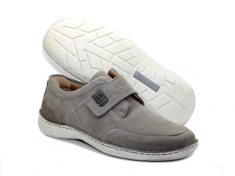 Chaussures en cuir gris avec large scratch New Anvers