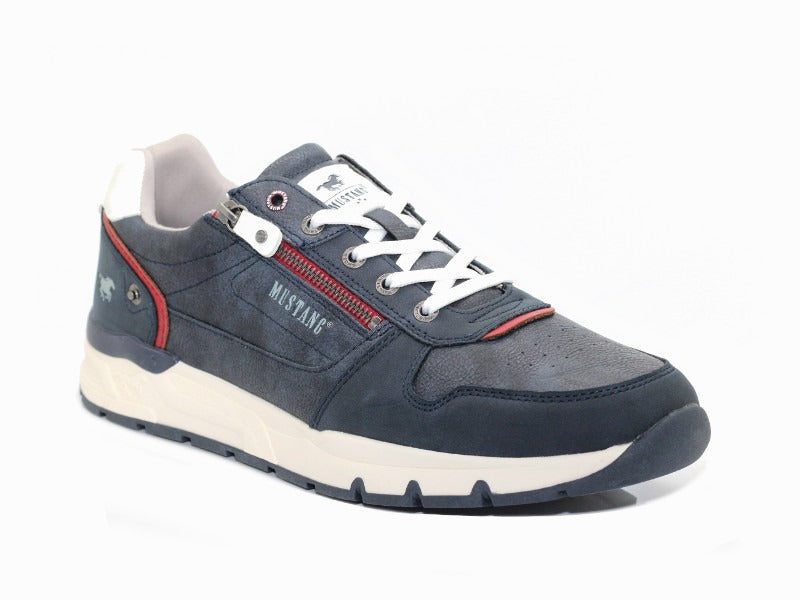 Chaussures sneakers bleu marine Mustang avec semelle sport