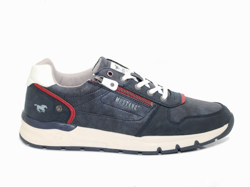 Chaussures sneakers bleu marine Mustang avec semelle sport