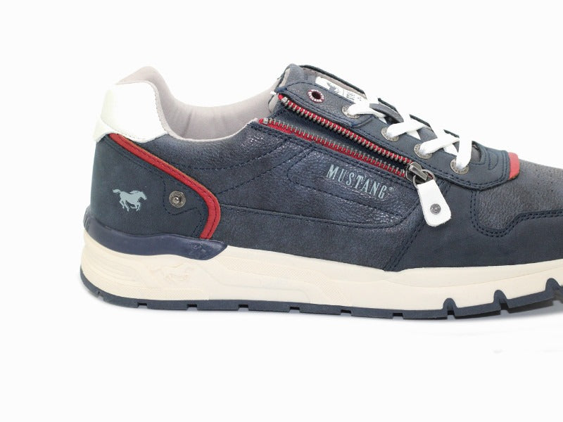 Chaussures sneakers bleu marine Mustang avec semelle sport