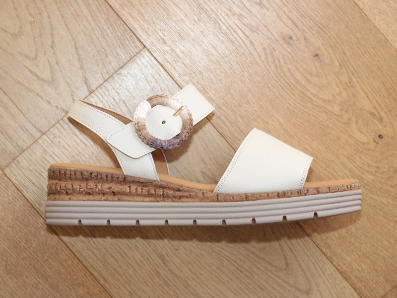 Sandales compensées Gabor en cuir beige Idole