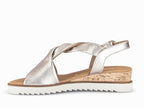 Sandales en cuir doré et brides croisées Gabor