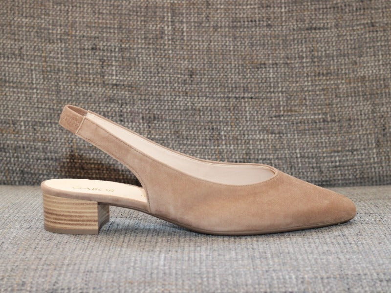 Escarpins bride arrière en cuir nubuck beige Gabor