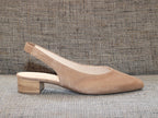 Escarpins bride arrière en cuir nubuck beige Gabor