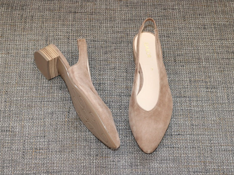 Escarpins bride arrière en cuir nubuck beige Gabor