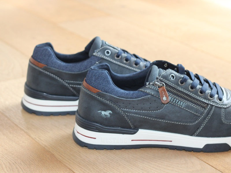 Chaussures basses Mustang style sneaker bleu marine