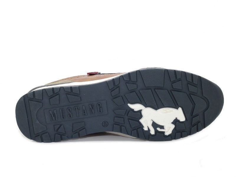 Chaussures basses Mustang style sneaker marron