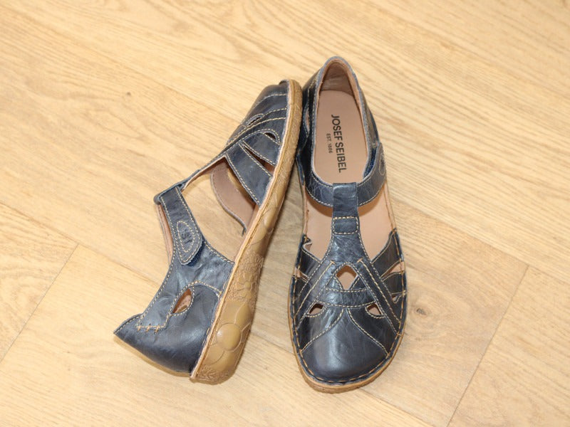 Sandales à bout fermé en cuir bleu Rosalie