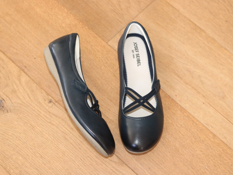 Ballerines en cuir avec brides croisées Fiona
