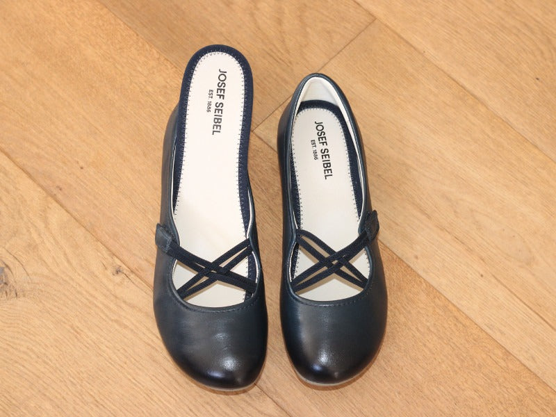 Ballerines en cuir avec brides croisées Fiona