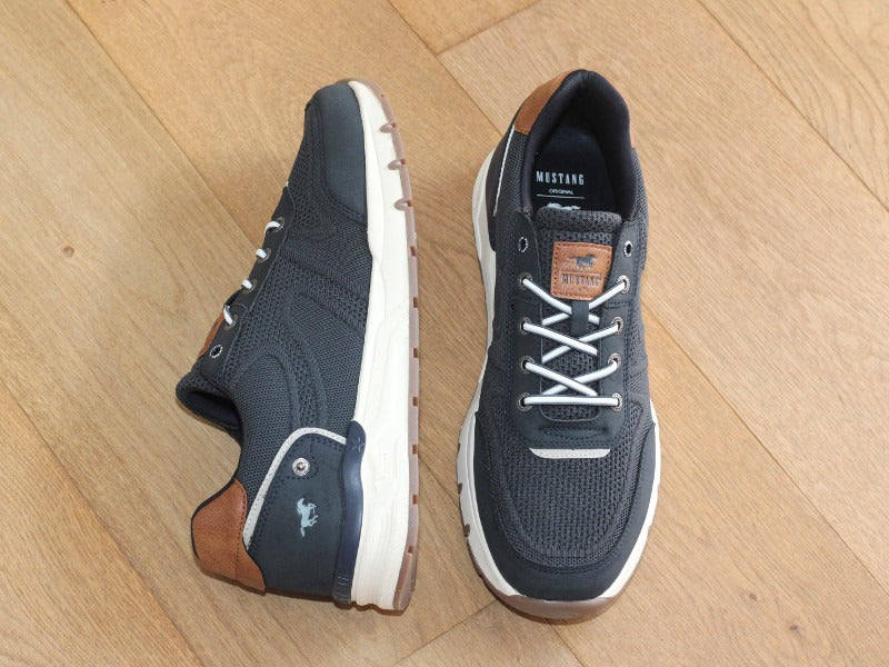 Sneakers sport Mustang en textile bleu marine