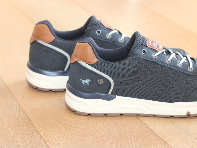 Sneakers sport Mustang en textile bleu marine