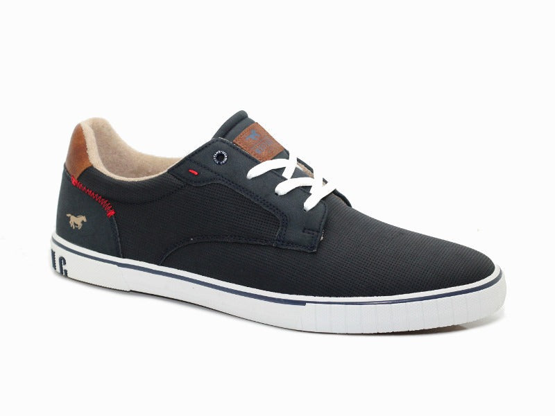 Chaussures détente bleu marine Mustang