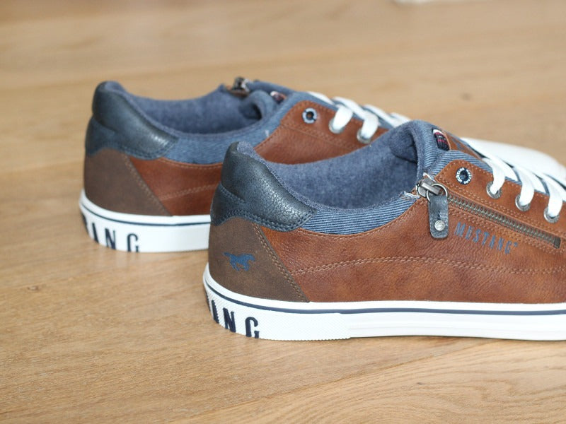 Tennis marron aspect cuir Mustang