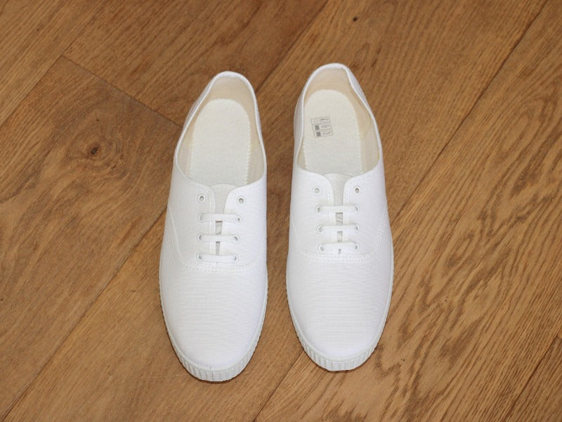 Tennis blanche en toile