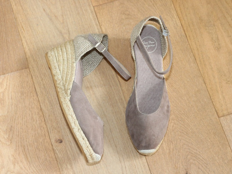 Espadrille Lloret bout fermé et talon compensé en cuir taupe