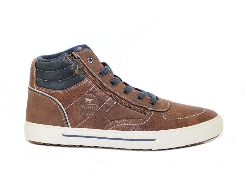 Baskets semi montantes Mustang marron 
