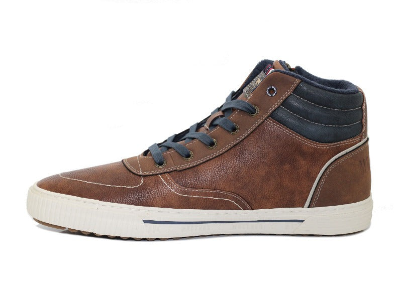 Baskets semi montantes Mustang marron 