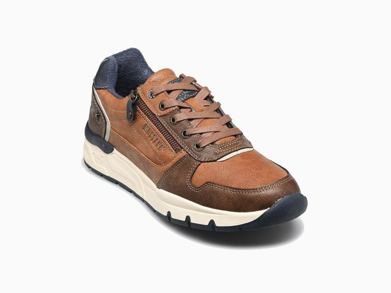 Chaussures sneakers marron Mustang avec semelle sport