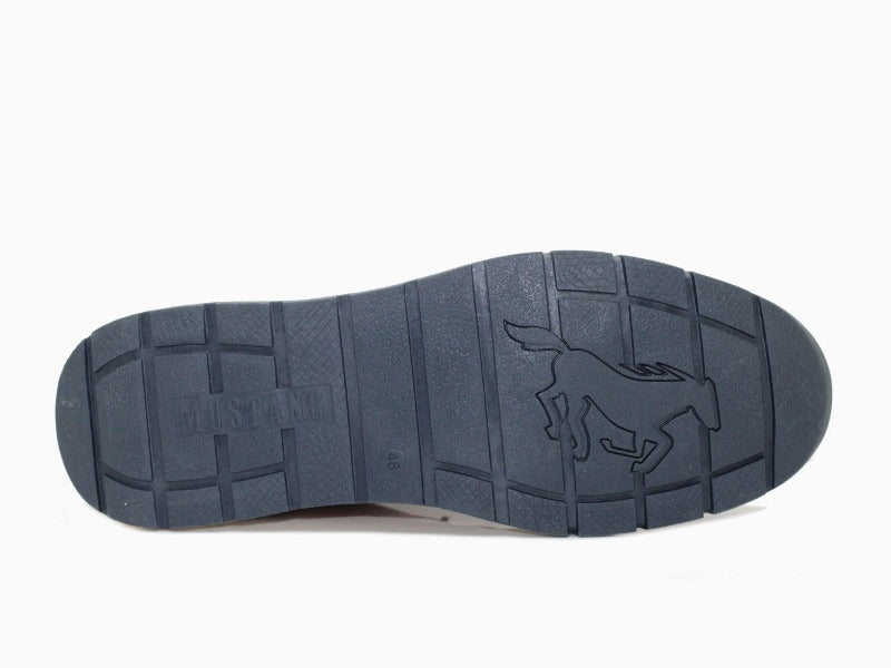 Chaussures sneakers marron Mustang avec semelle sport
