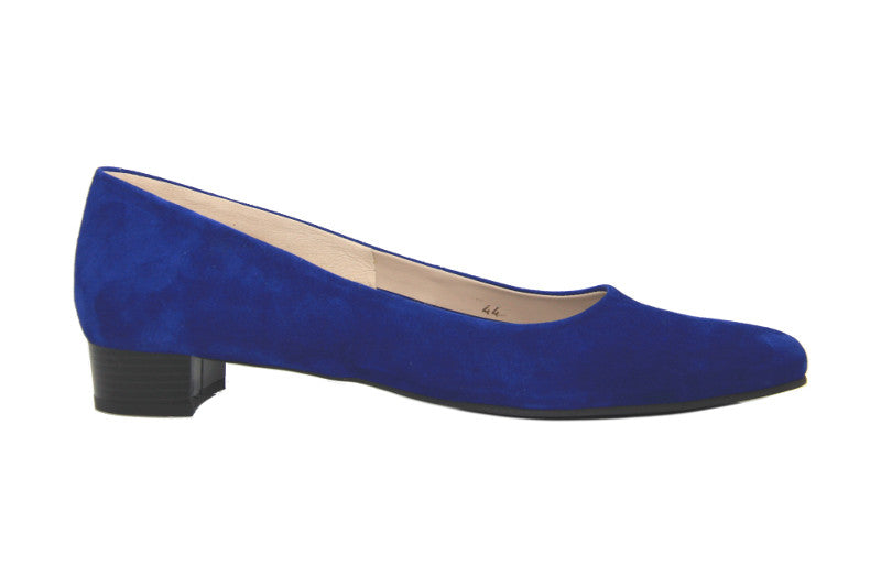 Escarpins en cuir velours bleu Saphir