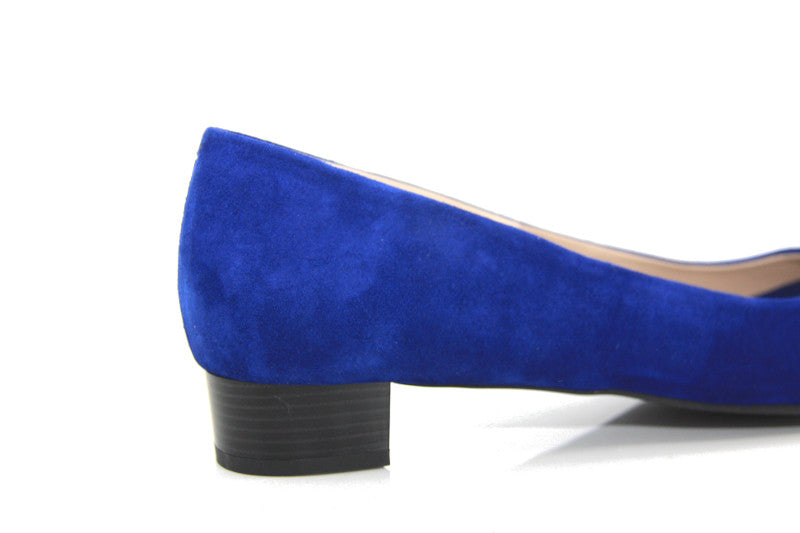 Escarpins en cuir velours bleu Saphir