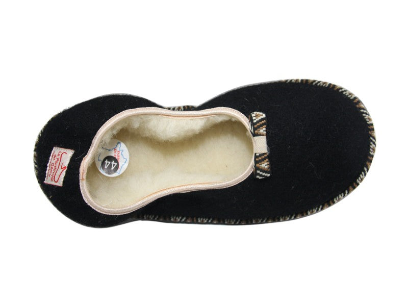 Chaussons noirs style ballerines