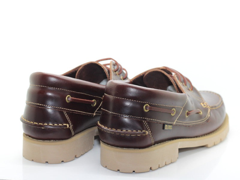 Chaussures bateau en cuir marron Nautic et semelle épaisse