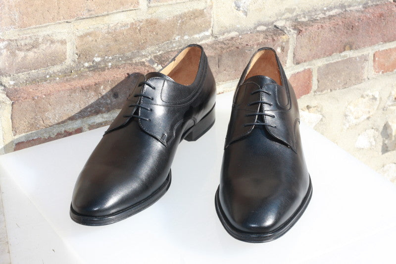 Derbies classiques en cuir noir Philip