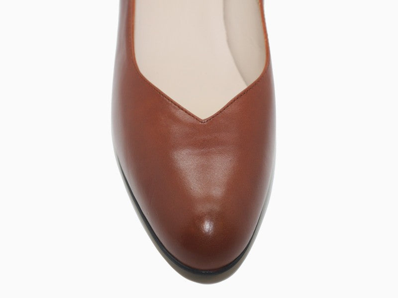 Escarpins en cuir marron camel