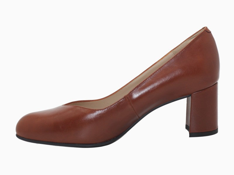 Escarpins en cuir marron camel