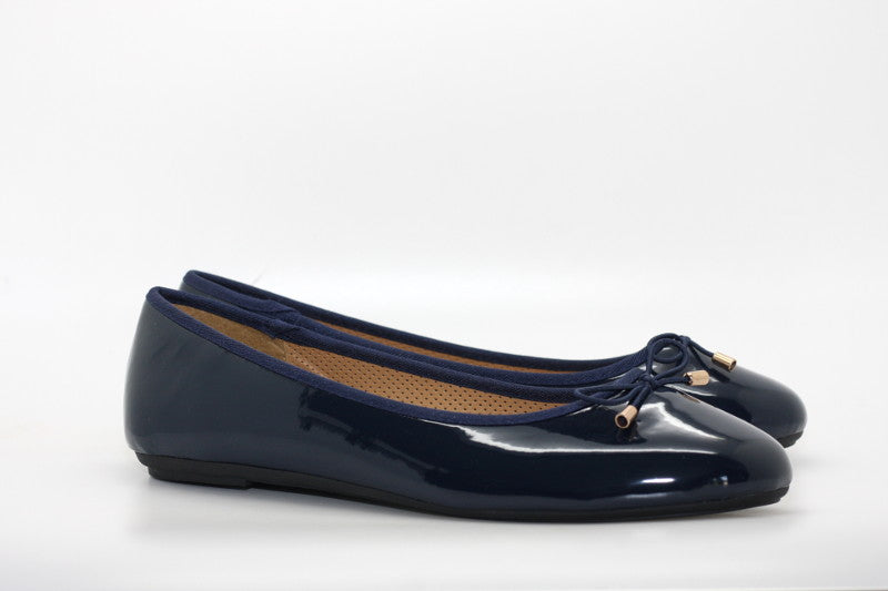Ballerines vernis bleu marine Stella